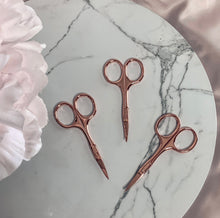 Load image into Gallery viewer, osegold-scissors-accessories-lashes--lash-product-Canada