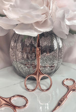 Load image into Gallery viewer, Rosegold-scissors-accessories-lashes-fauxmink-lash-product-Canada